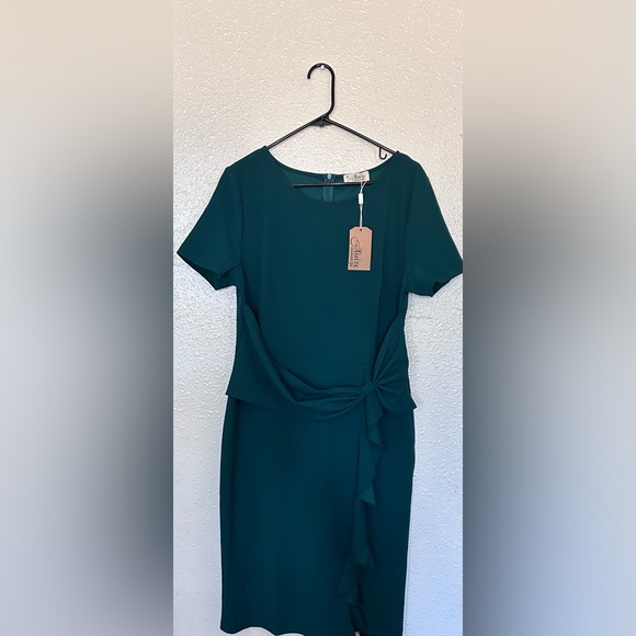 Dress by Aisize Vintage Redefined - Picture 1 of 2